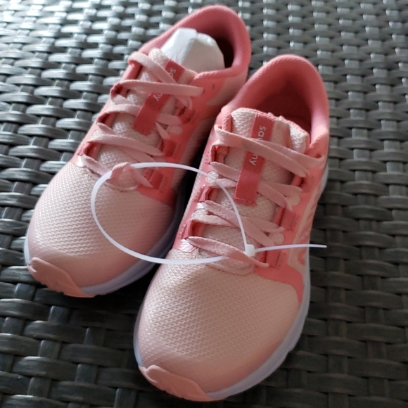 Saucony Other - Saucony girl Sneakers size 3w